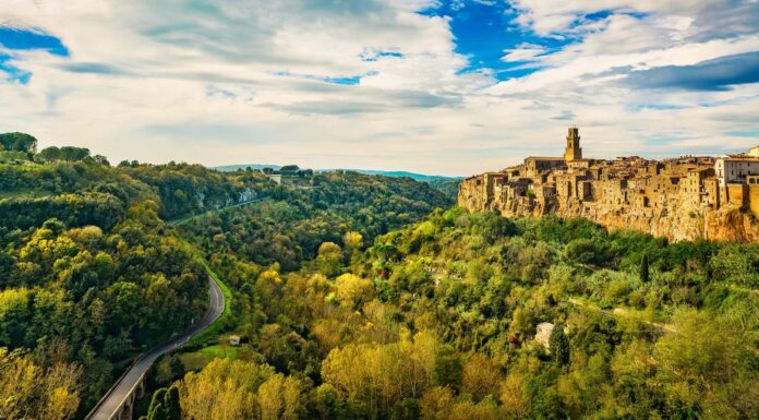 Pitigliano – Guide to Southern Tuscany’s best kept secret The Tuscan town of Pitigliano