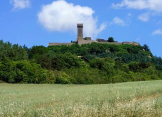 Radicofani – Discover the Quaint Tuscan Village in Val d’Orcia Radicofani, the town of the Italian Robin Hood