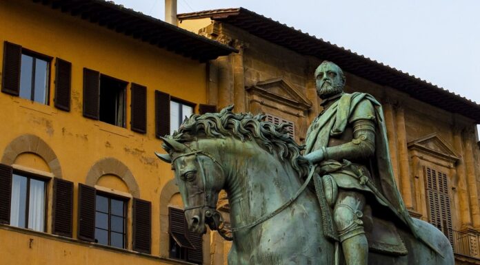 Medici Books – The 8 Best Books to Explore the Renaissance Tuscany Discover the Medici family's rise and fall, politics, arts patronage, and their impact on Italy in these great books. A roadmap for your exploration.