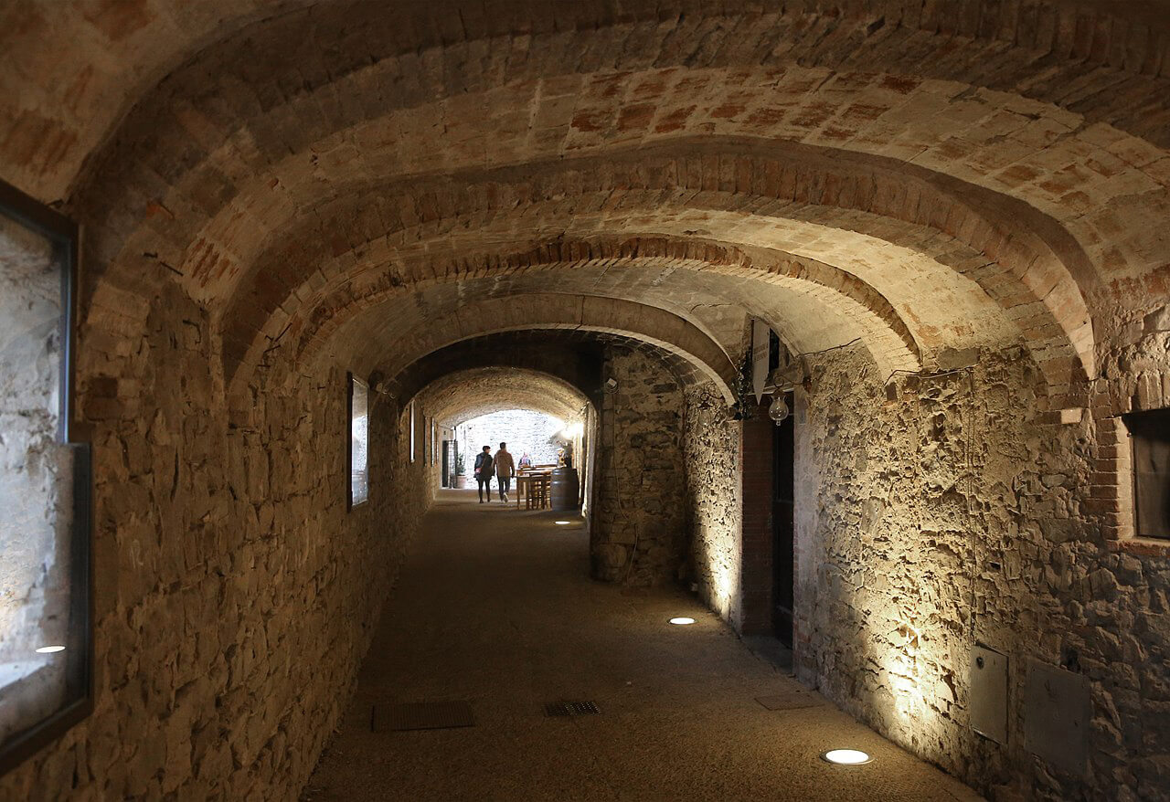 The mysterious medieval tunnel of "Via delle Volte", in Castellina in Chianti