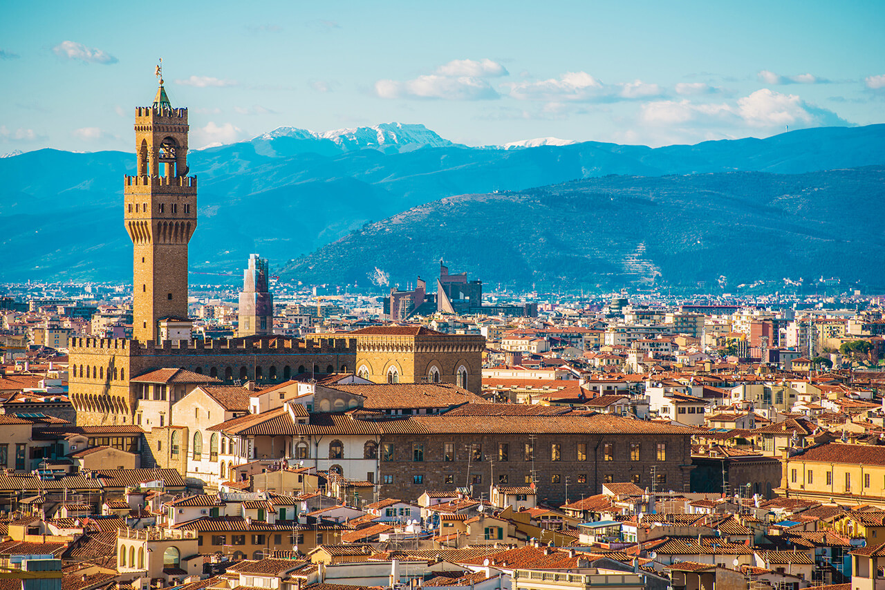 The photo shows the view of Florence from above, with the typical autumnal colors of Autumn