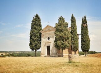 San Quirico d’Orcia – A Medieval Escape You’ve Been Craving for San Quirico d'Orcia - Chapel Vitaleta