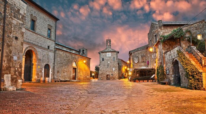 Sovana – 7 Things to See in a Gem Among the Tuscan Hills Sovana, a rural town in Southern Tuscany