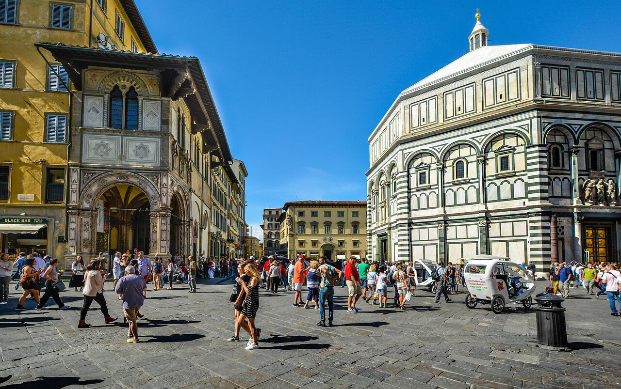 Many tourists visit in Florence especially in spring. Also, tourists already wear light clothes.
