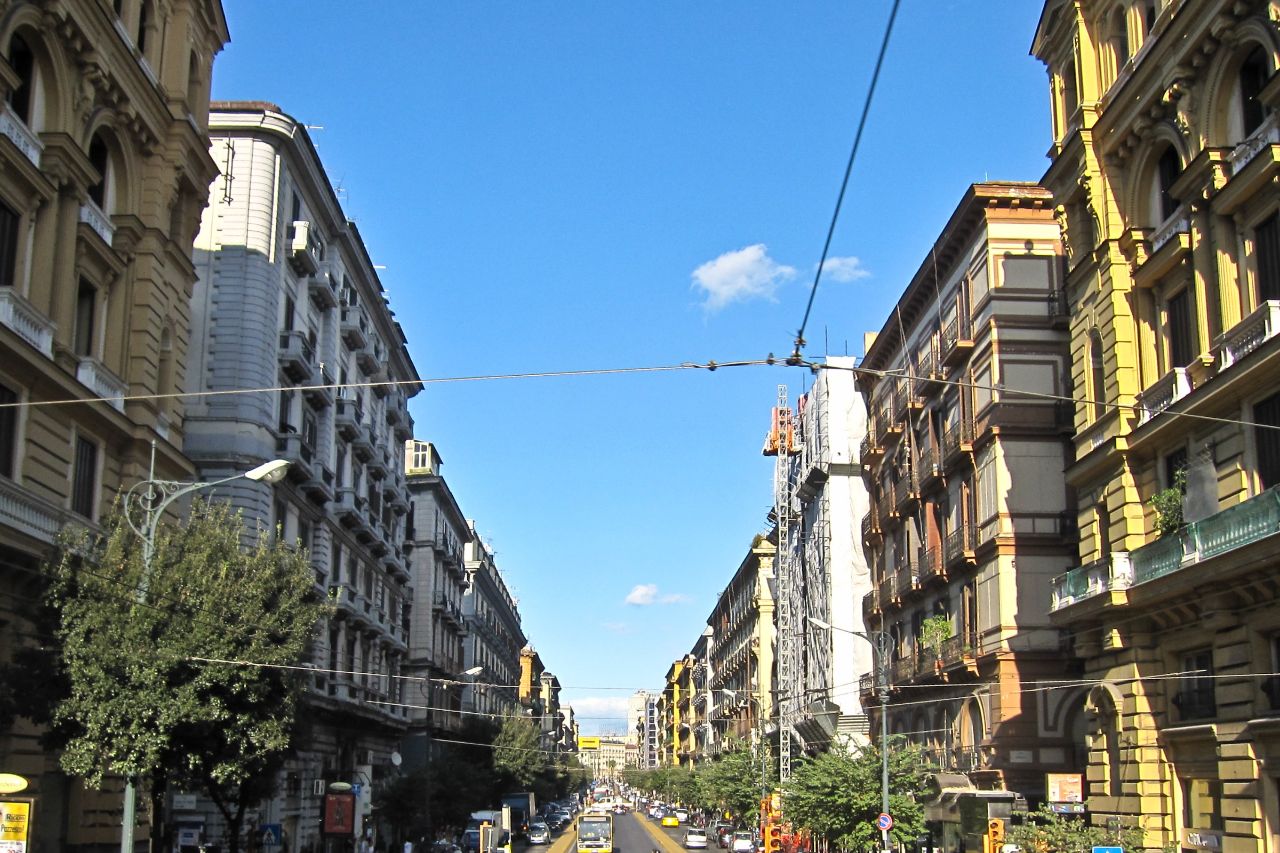 At Corso Umberto I, Naples has a plenty shops and boutiques. With a affordable and designer brands