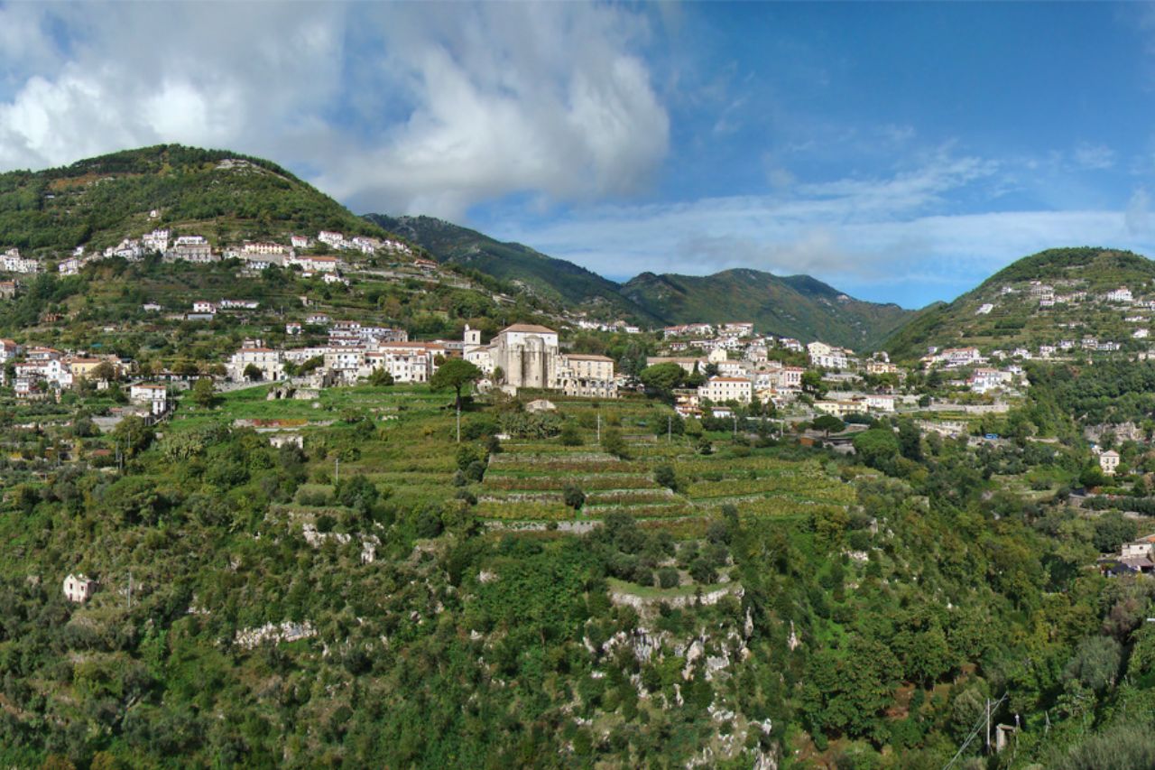 The small town of Scala is sorrounded by nature and countryside