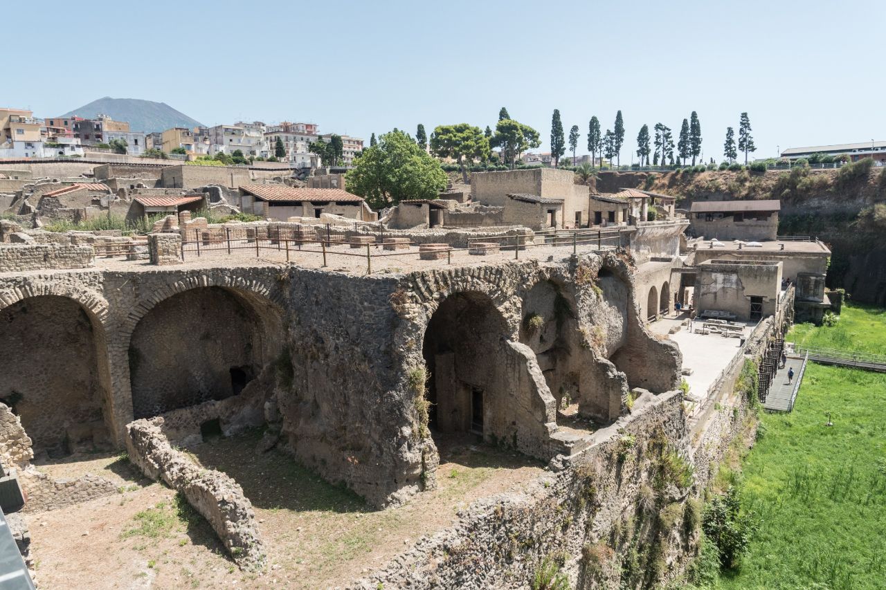 The Herculaneum can be seen, located near the Amalfi Coast