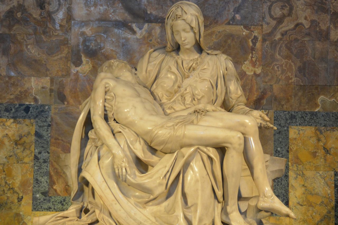 The Pietà is one of the main statues why Rome is famous
