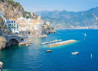 What to Wear on the Amalfi Coast – Wardrobe Essentials Year Round What To Wear Amalfi Coast