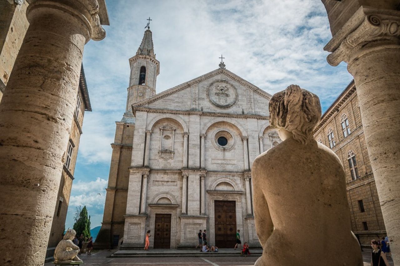 Piazza Pio II, in Pienza is one of the best places to stay with historical church and old statues. 