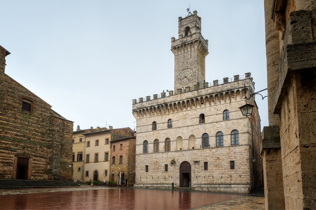 Montepulciano is a hilltop town with an old structure and delicious wines located in Tuscany.