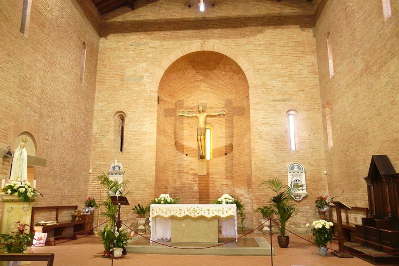 The interior of the Church of Santissimi Jacopo e Filippo & The Museum of Sacred Art in Certaldo