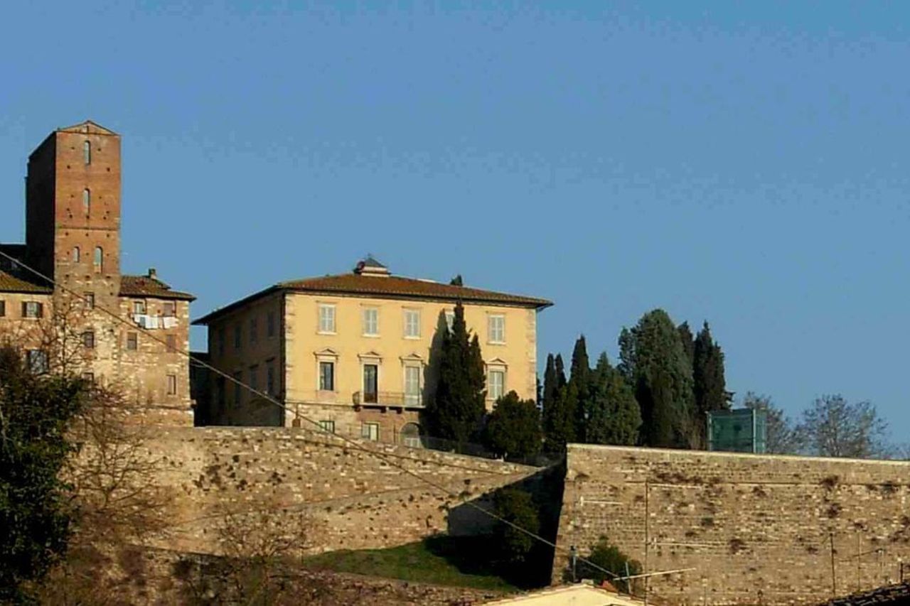 The Bulwark of Colle di Val d'Elsa photographed from afar