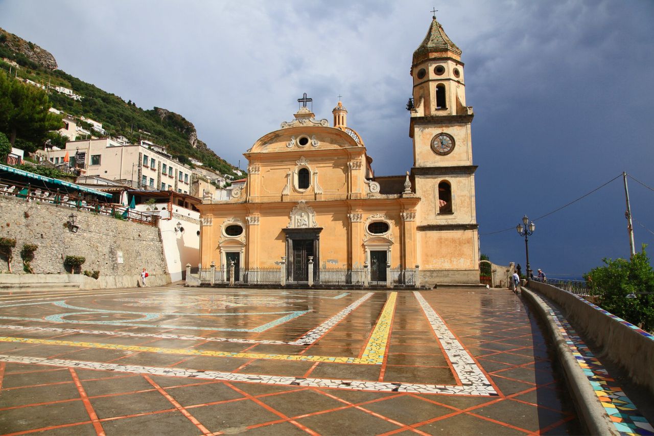Image of Chiesa di San Gennaro, a historic Italian church with beautiful architectural details and a sense of serenity