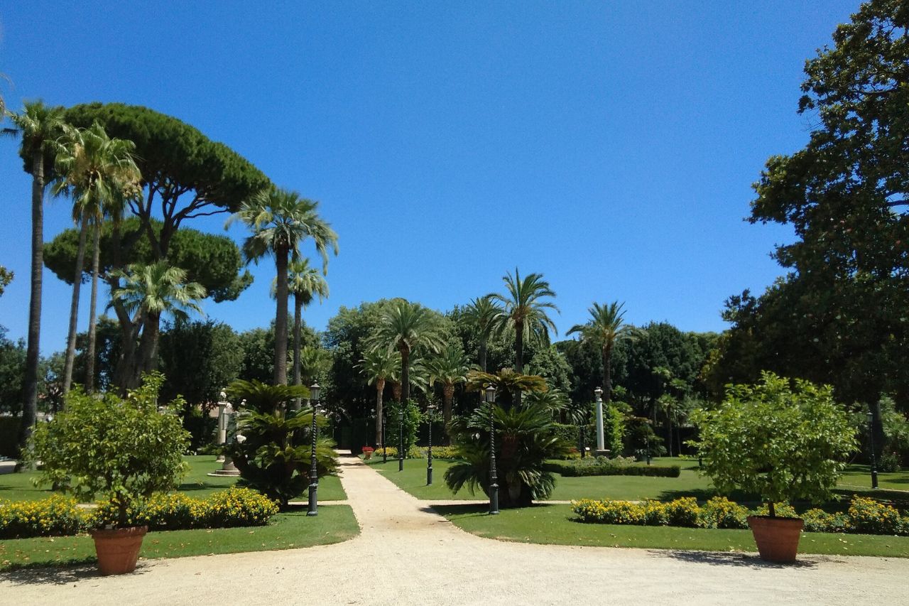 The entrance to the Quirinale Gardens, a very important park in Rome