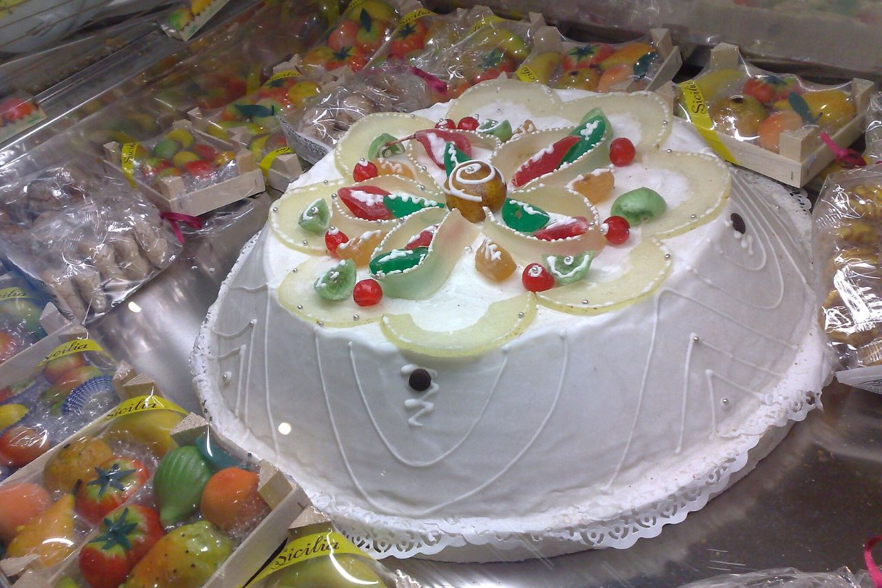 Cassata, a very famous Sicilian dessert, typical of South Italy. 