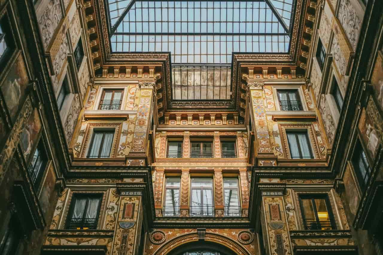 Galleria Sciarra, an enchanting historic gallery in Rome