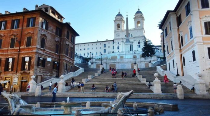 What to Wear in Rome – Where Fashion Meets History What to Wear in Rome