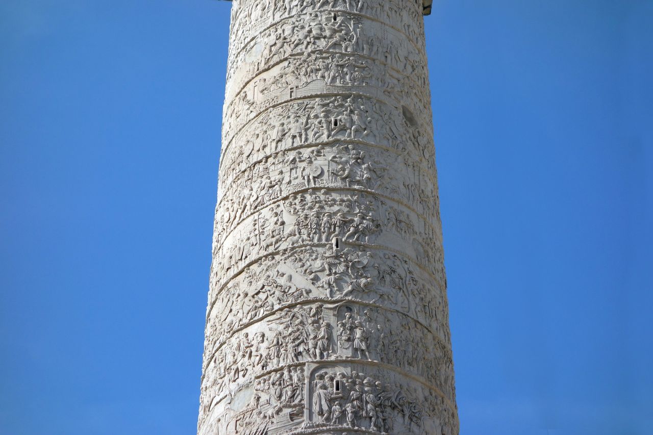 The extremely cured details of Trajano's column in Rome