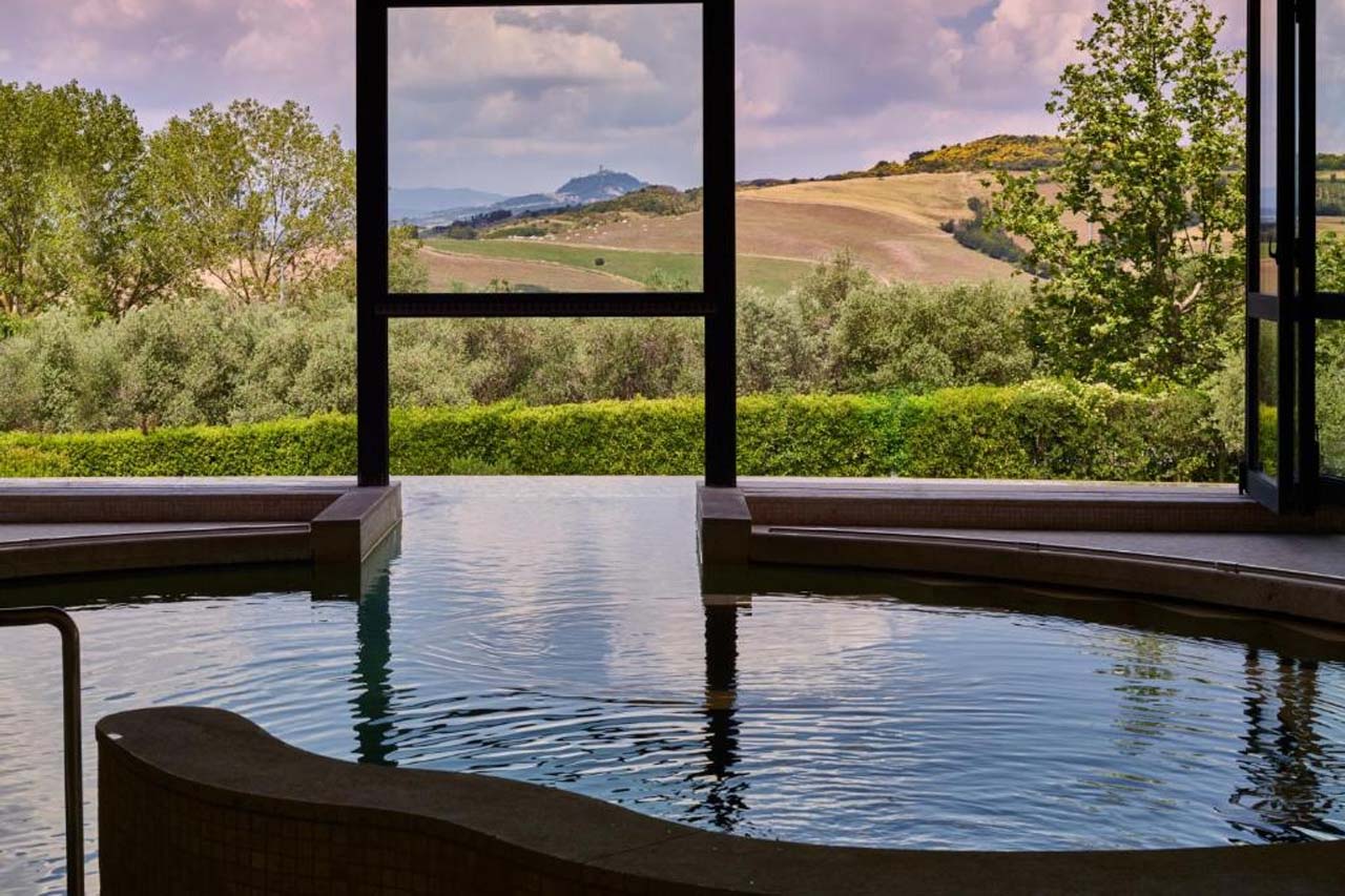 Indoor swimming pool of the Fonteverde Lifestyle & Thermal Retreat