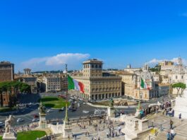 Piazza Venezia – 7 Things To Do On The Magical Square Piazza Venezia