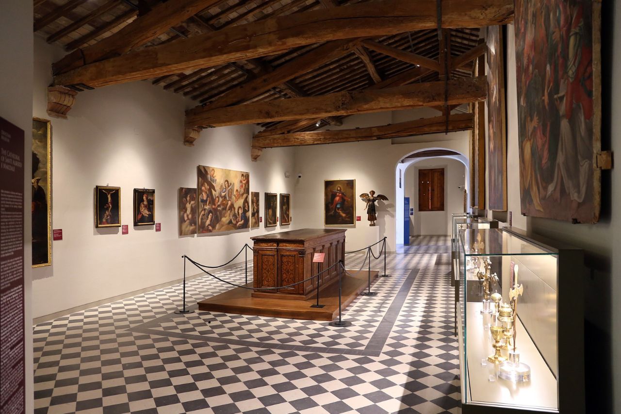 The room of the diocesan museum of Colle di Val d'Elsa