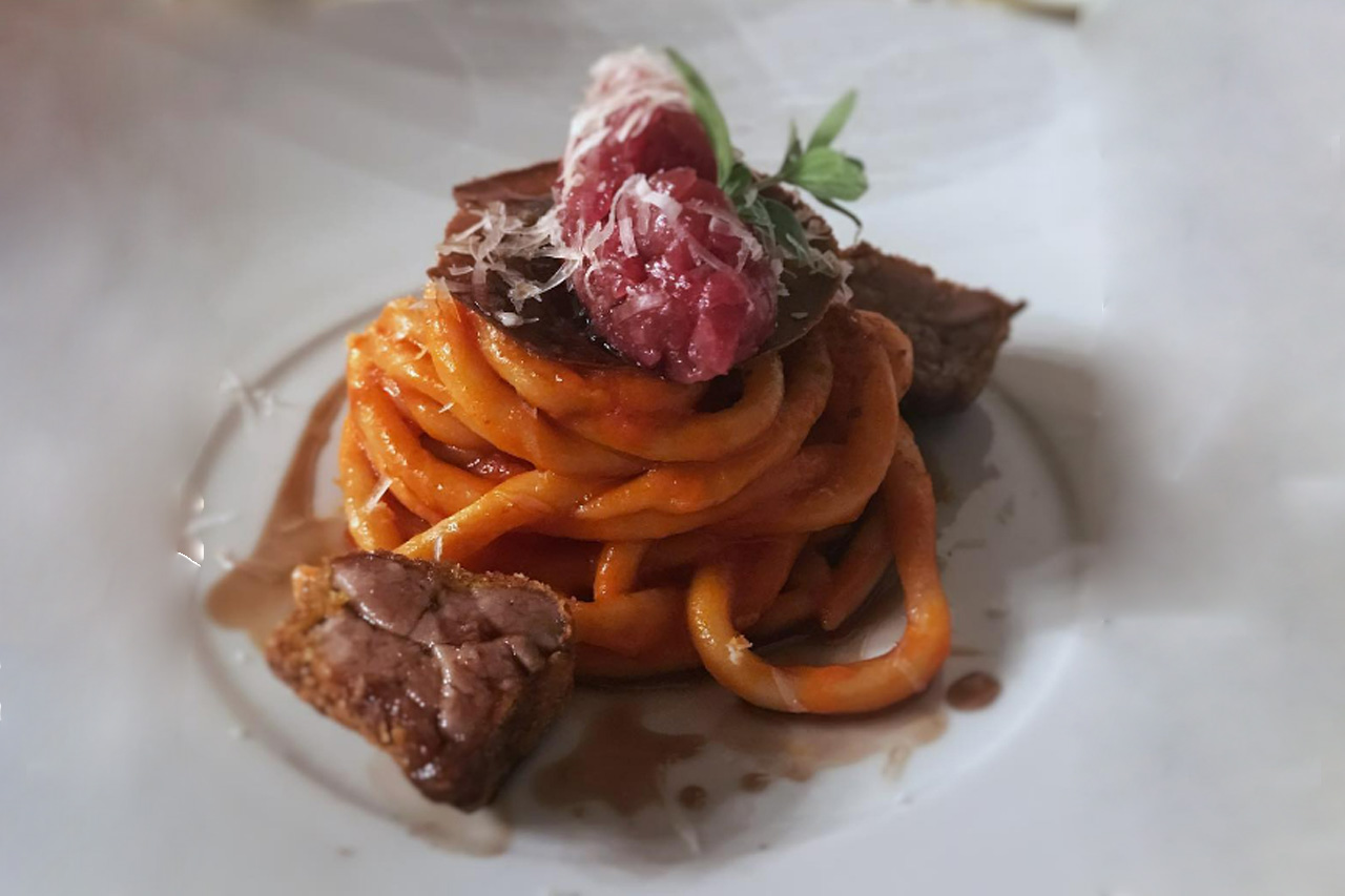 Delicious Pici with veal tartare and sweatbreads at Ristorante Il Pievano