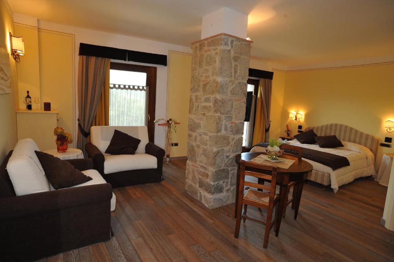 Simple Room with relaxing ambience in La Torricella 