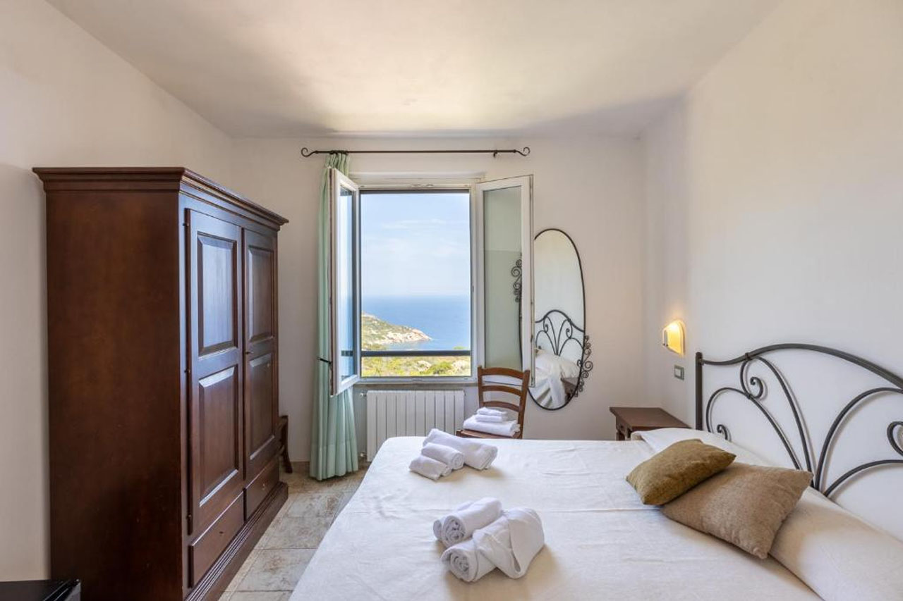 A room overlooking the sea from a window in the Hotel Castello Monticello